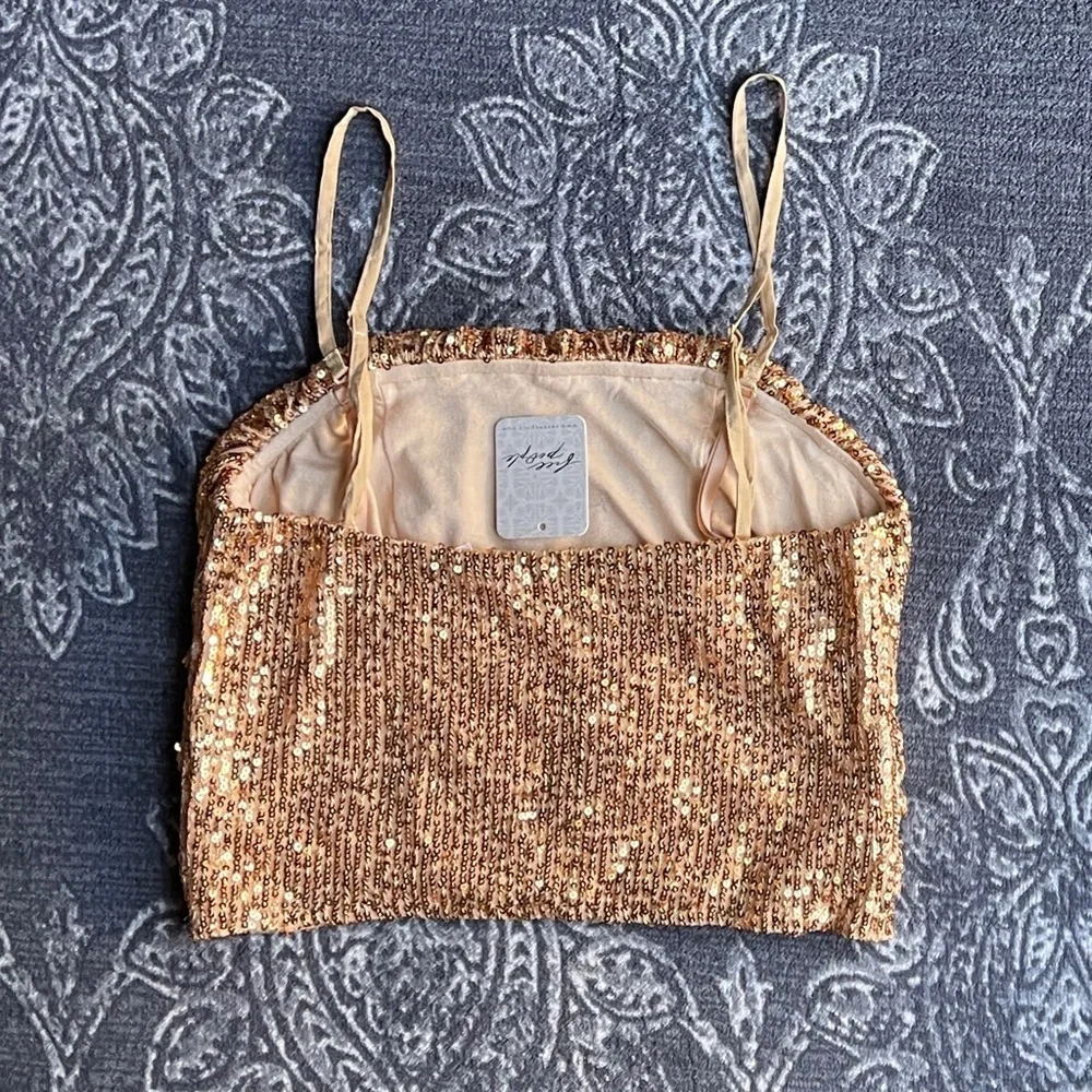 Free People Ta Da Top in Gold Sequins Size Small - Picture 6 of 7